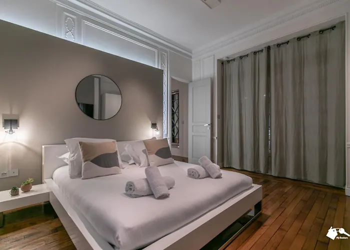 Mba - Luxury Berthier Proche Des Ternes París